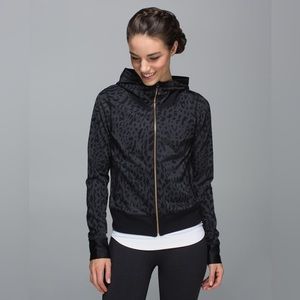 Lululemon Black Sporty Zipper Jacket Loepard Print  🖤🏋️‍♀️